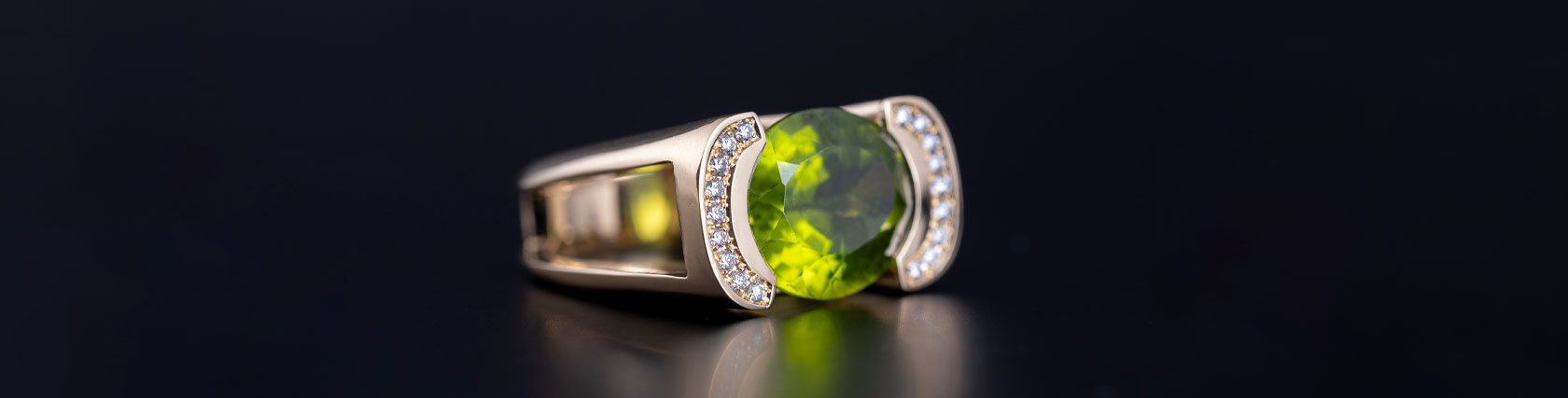 Bague or jaune 750/1000 péridot et diamant, Luc Atgé joialiier Castres.